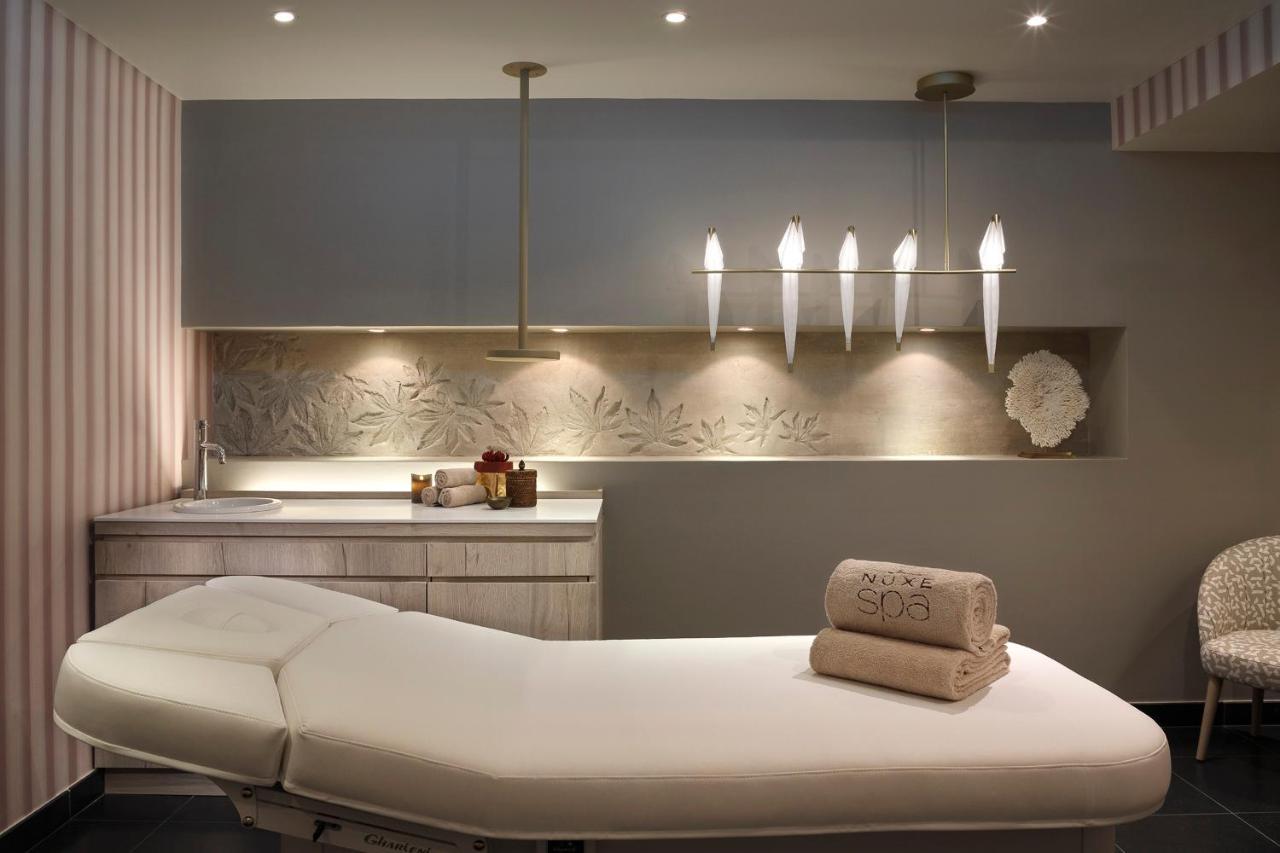 Hotel Barrire Le Westminster Le Touquet Exterior foto A treatment room at the spa